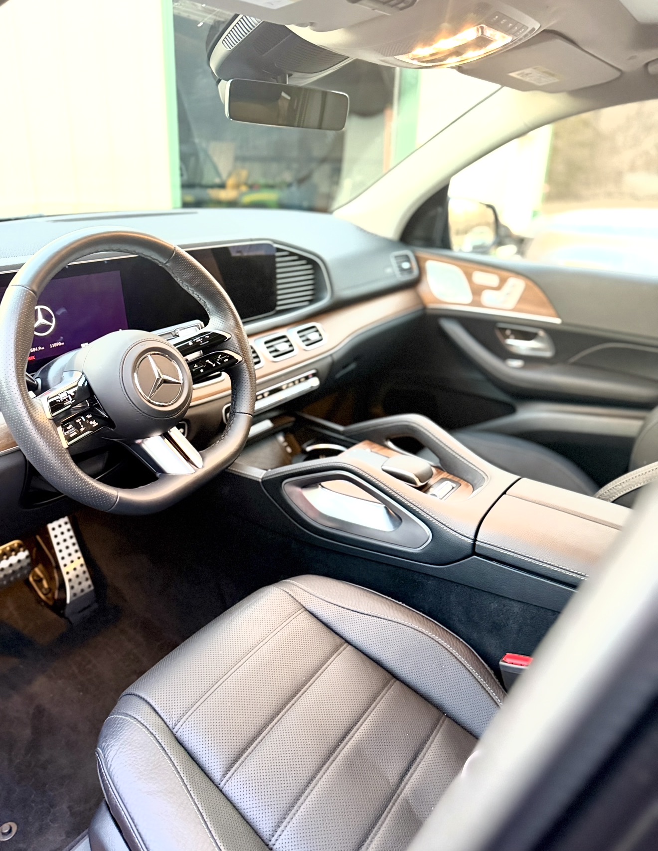 Mercedes-Benz Executive Detail